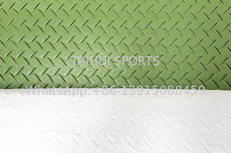 जल निकासी छेद 1.5 मीटर चौड़ाई फुटबॉल मैदानों के लिए शॉक पैड