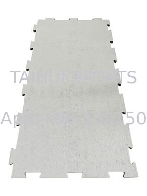 खेल के मैदान के लिए तीन परतें जलरोधक इंटरलॉकिंग शॉक पैड बच्चों को खतरे से बचाने 30-50 मिमी मोटाई