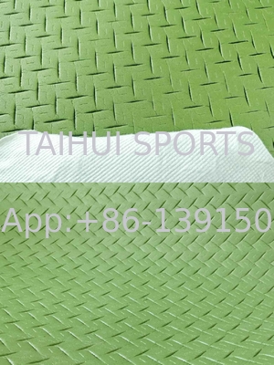 जल निकासी छेद 1.5 मीटर चौड़ाई फुटबॉल मैदानों के लिए शॉक पैड