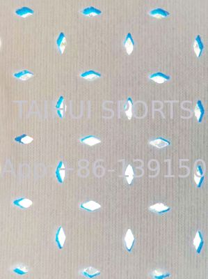 2025 TAIHUI नया डिज़ाइन शॉक पैड, ऊपर नायलॉन और झिल्ली बैकिंग के साथ, 30kg/m3 50kg/m3, 15mm मोटाई, खेल के मैदान के लिए